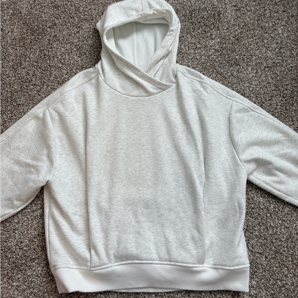 NWOT Athleta Light Gray Cozy Hoodie